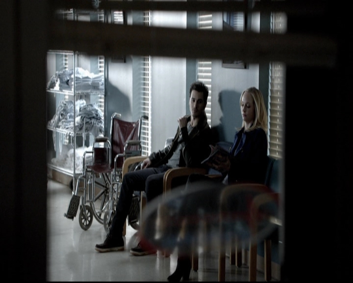 VampireDiariesWorld-dot-org_5x17RescueMe0468.jpg