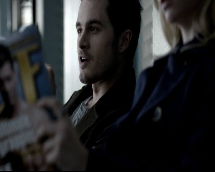 VampireDiariesWorld-dot-org_5x17RescueMe0471.jpg