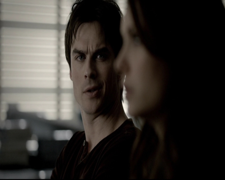 VampireDiariesWorld-dot-org_5x17RescueMe0801.jpg