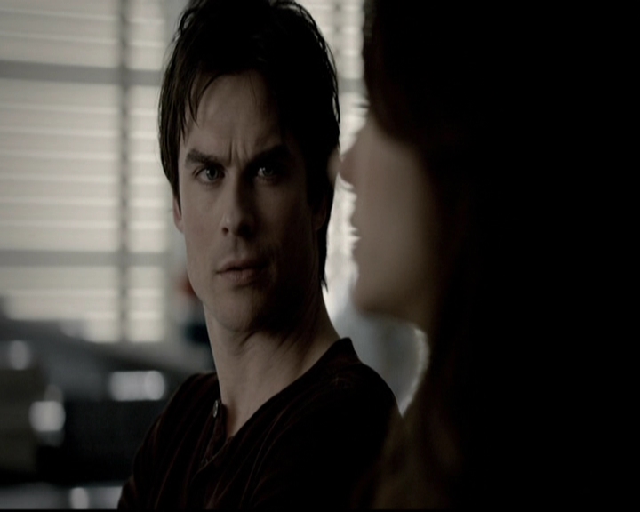 VampireDiariesWorld-dot-org_5x17RescueMe0802.jpg