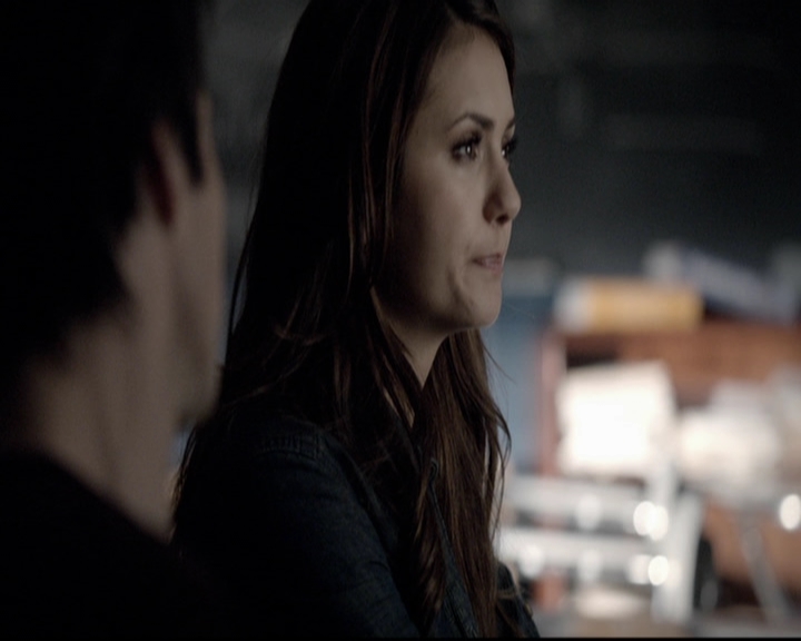 VampireDiariesWorld-dot-org_5x17RescueMe0808.jpg