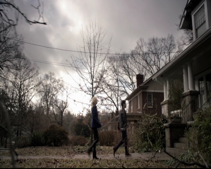 VampireDiariesWorld-dot-org_5x17RescueMe0818.jpg