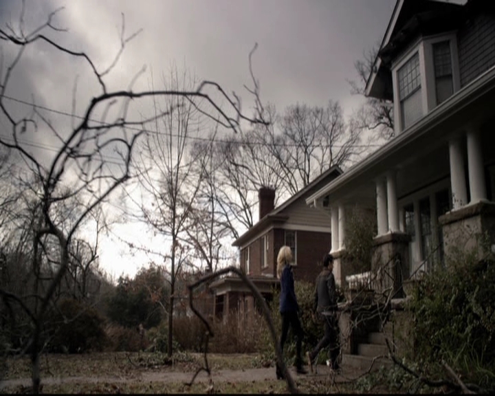 VampireDiariesWorld-dot-org_5x17RescueMe0819.jpg