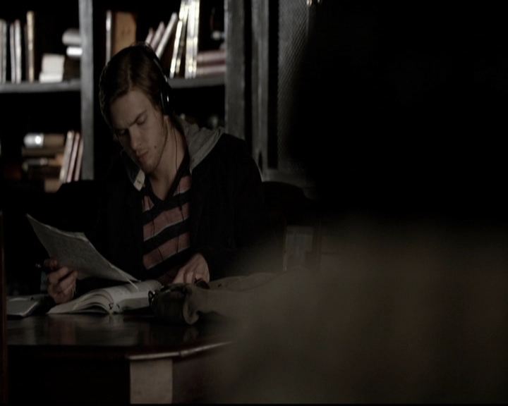 VampireDiariesWorld-dot-org_5x17RescueMe0864.jpg