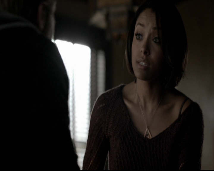 VampireDiariesWorld-dot-org_5x17RescueMe0915.jpg