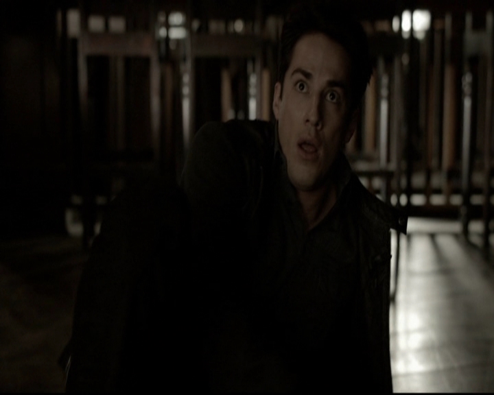 VampireDiariesWorld-dot-org_5x17RescueMe1022.jpg