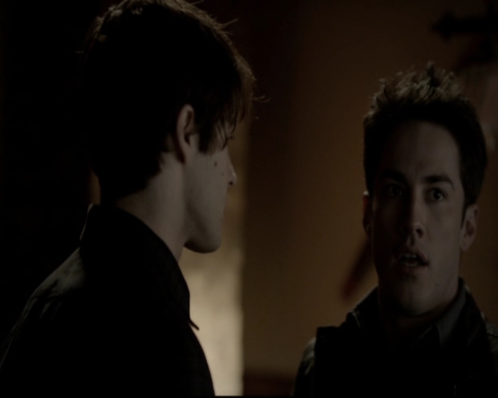 VampireDiariesWorld-dot-org_5x17RescueMe1026.jpg