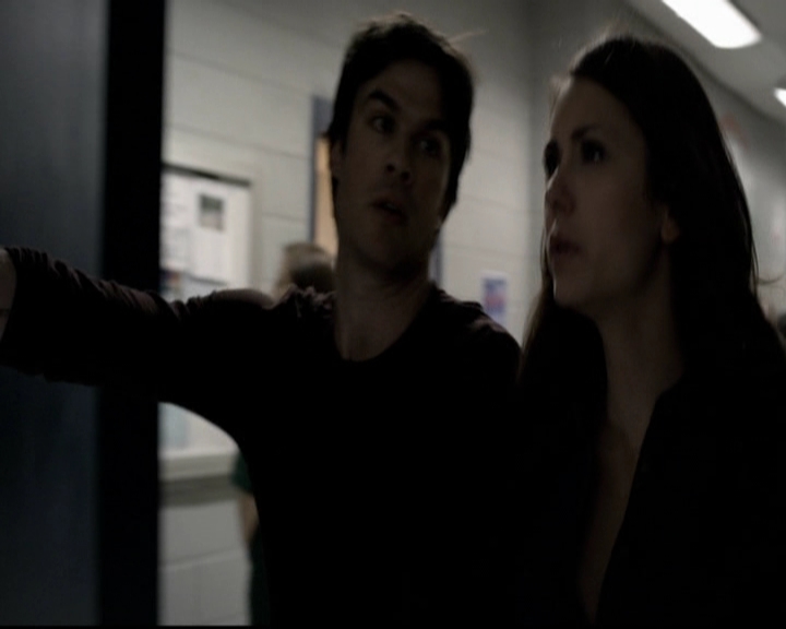 VampireDiariesWorld-dot-org_5x17RescueMe1043.jpg