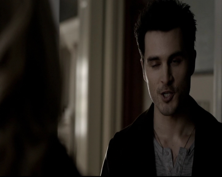 VampireDiariesWorld-dot-org_5x17RescueMe1119.jpg