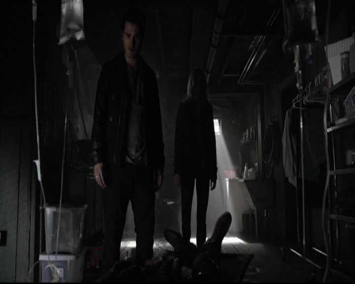 VampireDiariesWorld-dot-org_5x17RescueMe1173.jpg