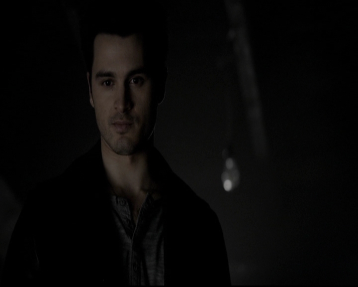 VampireDiariesWorld-dot-org_5x17RescueMe1183.jpg