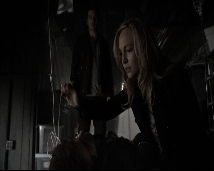 VampireDiariesWorld-dot-org_5x17RescueMe1194.jpg