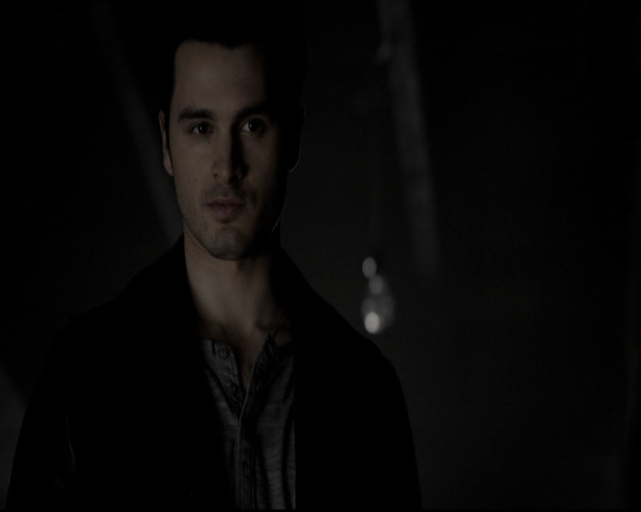 VampireDiariesWorld-dot-org_5x17RescueMe1196.jpg