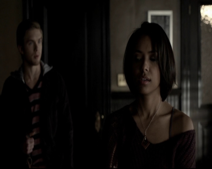 VampireDiariesWorld-dot-org_5x17RescueMe1267.jpg