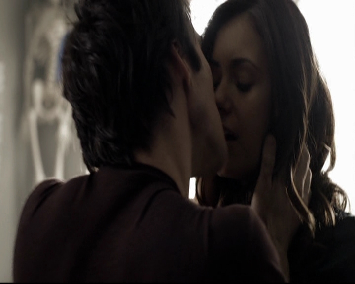 VampireDiariesWorld-dot-org_5x17RescueMe1312.jpg