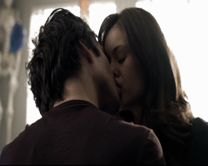 VampireDiariesWorld-dot-org_5x17RescueMe1317.jpg