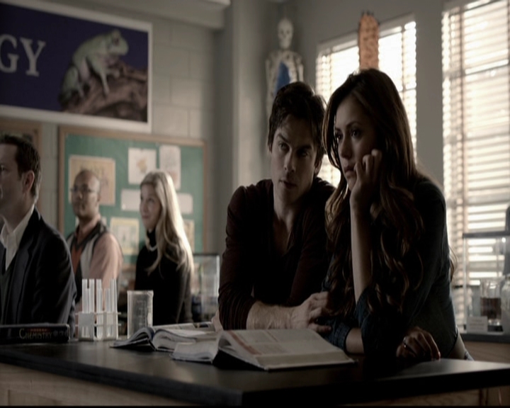 VampireDiariesWorld-dot-org_5x17RescueMe1329.jpg