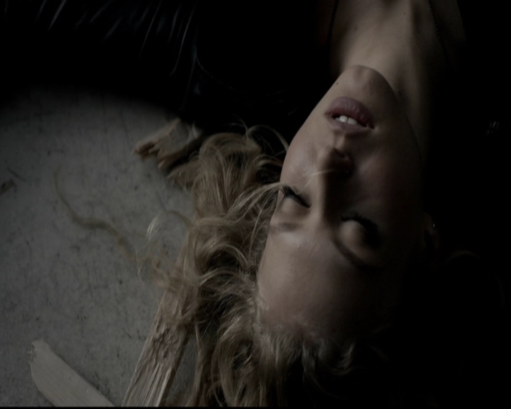 VampireDiariesWorld-dot-org_5x17RescueMe1402.jpg