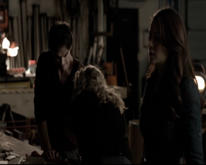 VampireDiariesWorld-dot-org_5x17RescueMe1550.jpg