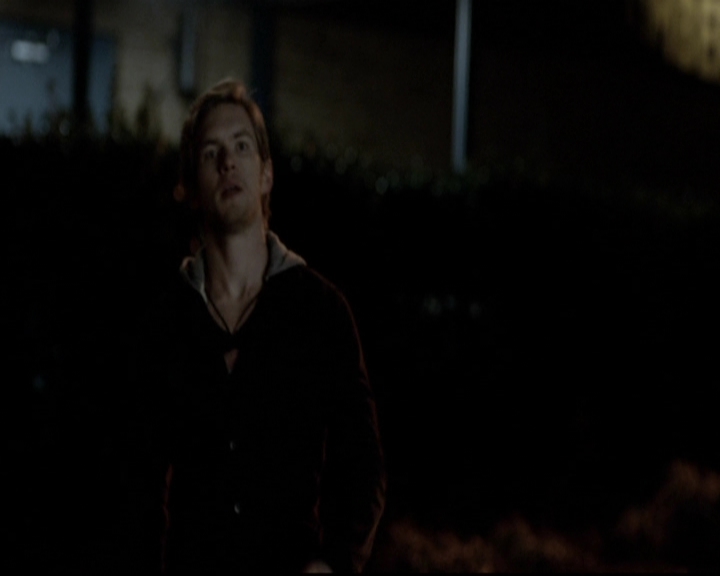 VampireDiariesWorld-dot-org_5x17RescueMe1610.jpg