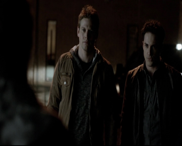 VampireDiariesWorld-dot-org_5x17RescueMe1617.jpg