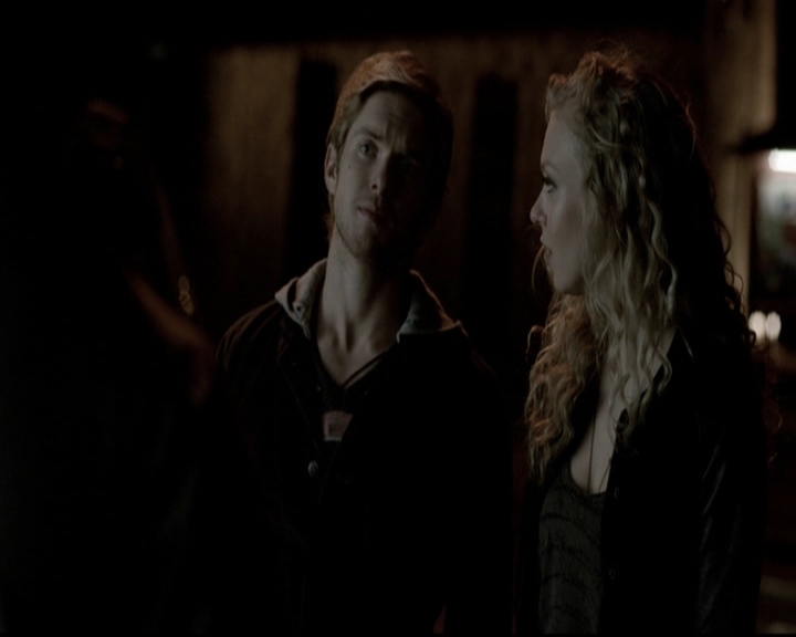 VampireDiariesWorld-dot-org_5x17RescueMe1726.jpg