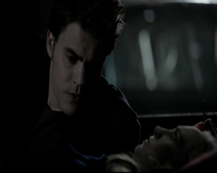 VampireDiariesWorld-dot-org_5x17RescueMe1907.jpg