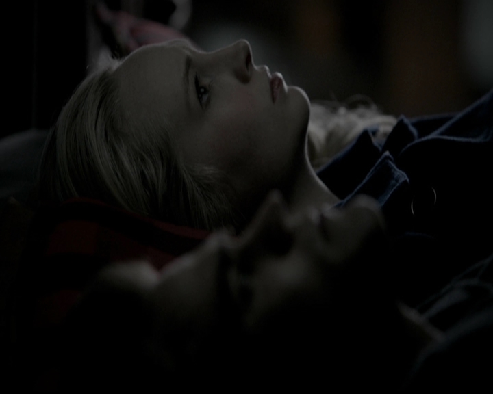 VampireDiariesWorld-dot-org_5x17RescueMe1966.jpg