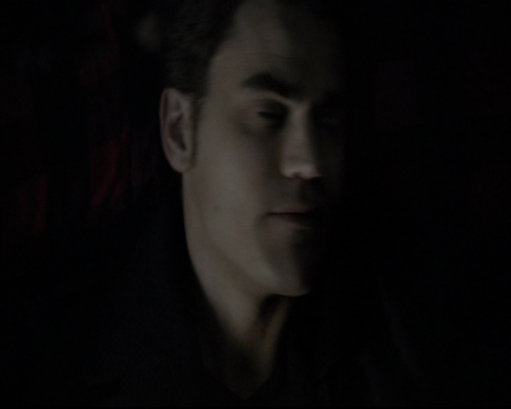 VampireDiariesWorld-dot-org_5x17RescueMe1976.jpg