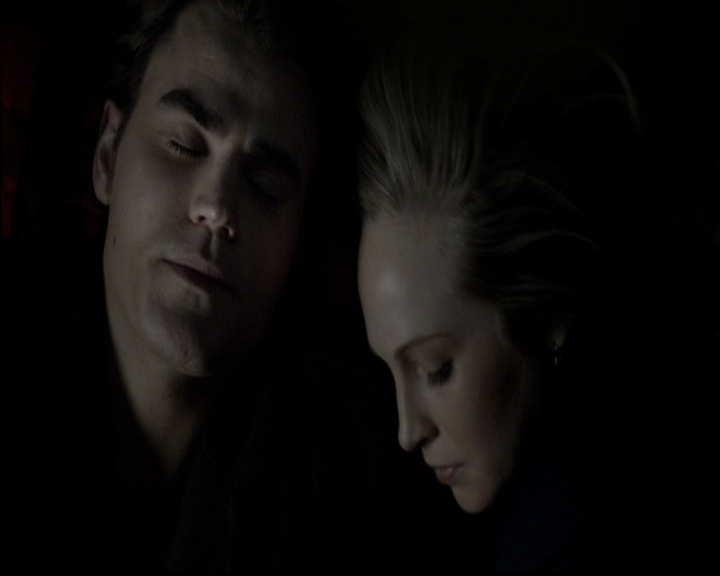 VampireDiariesWorld-dot-org_5x17RescueMe2040.jpg