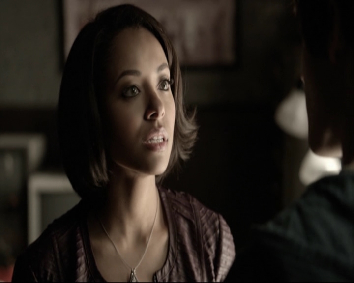 VampireDiariesWorld-dot-org_5x18ResidentEvil-deletedscenes0036.jpg