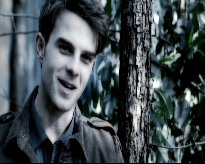 VampireDiariesWorld-dot-org_5x18ResidentEvil0812.jpg