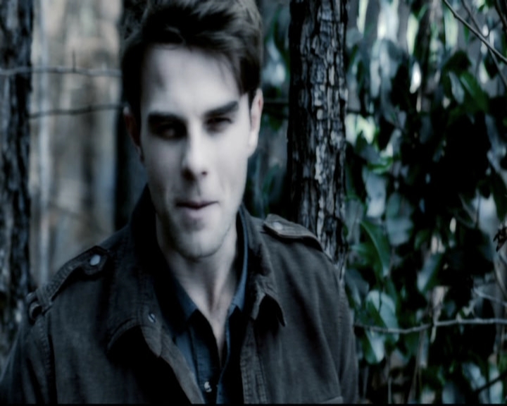 VampireDiariesWorld-dot-org_5x18ResidentEvil0820.jpg