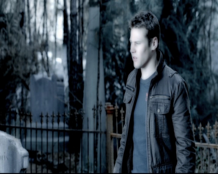 VampireDiariesWorld-dot-org_5x18ResidentEvil0828.jpg