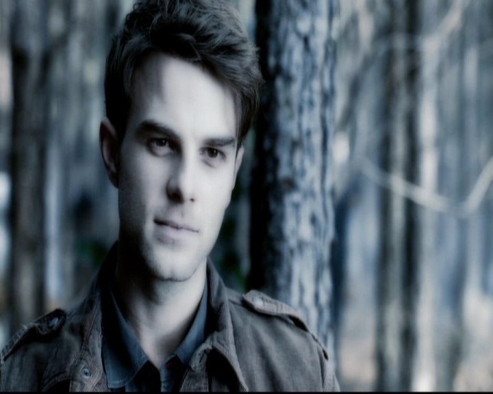 VampireDiariesWorld-dot-org_5x18ResidentEvil0831.jpg