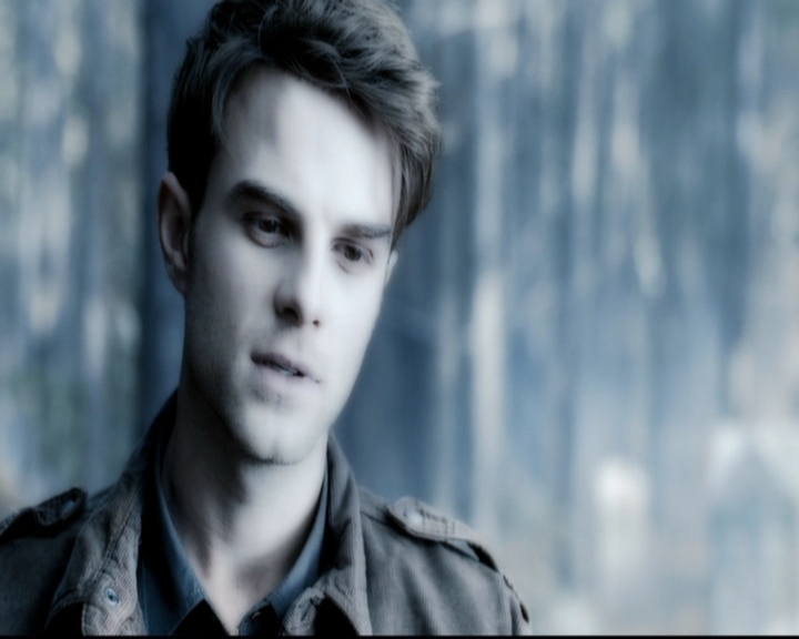 VampireDiariesWorld-dot-org_5x18ResidentEvil0842.jpg