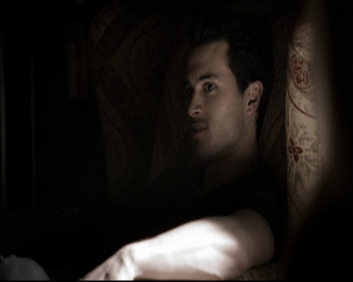 VampireDiariesWorld-dot-org_5x18ResidentEvil0971.jpg