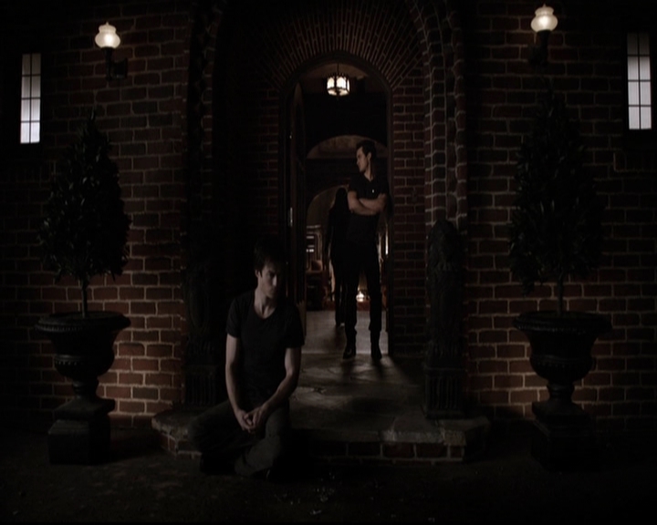 VampireDiariesWorld-dot-org_5x18ResidentEvil1398.jpg