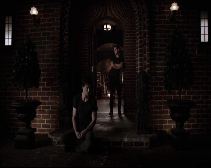 VampireDiariesWorld-dot-org_5x18ResidentEvil1399.jpg