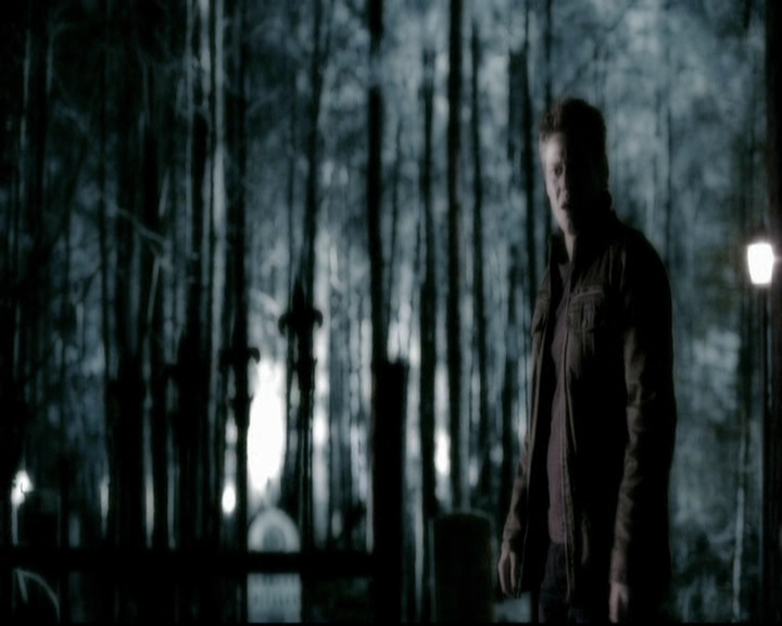 VampireDiariesWorld-dot-org_5x18ResidentEvil1411.jpg