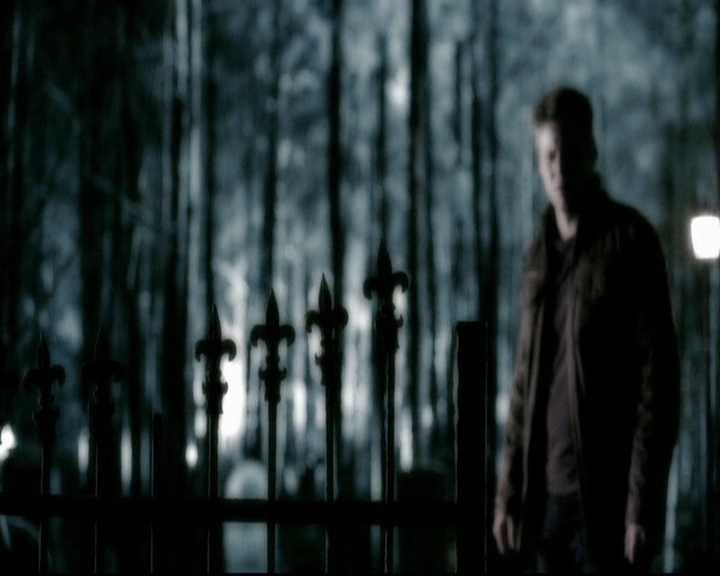 VampireDiariesWorld-dot-org_5x18ResidentEvil1413.jpg