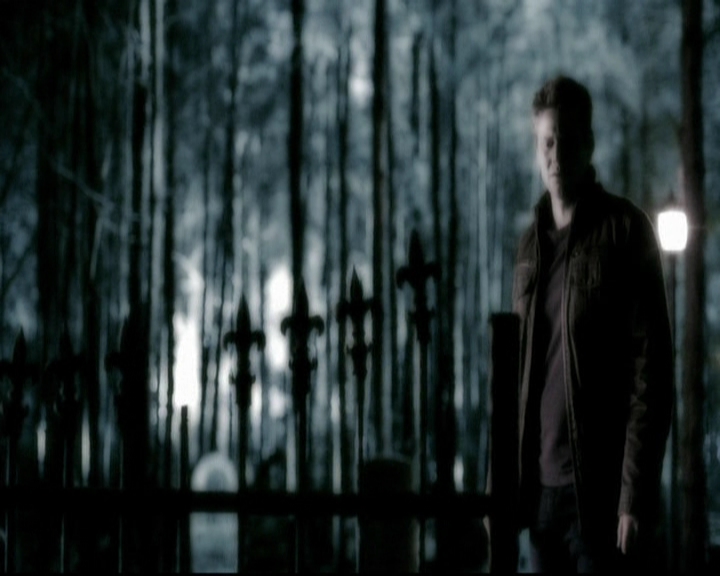 VampireDiariesWorld-dot-org_5x18ResidentEvil1414.jpg