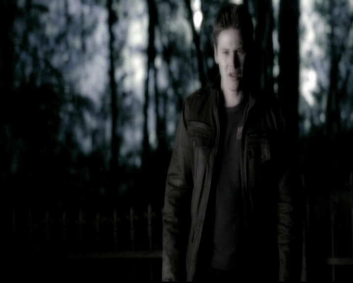 VampireDiariesWorld-dot-org_5x18ResidentEvil1429.jpg