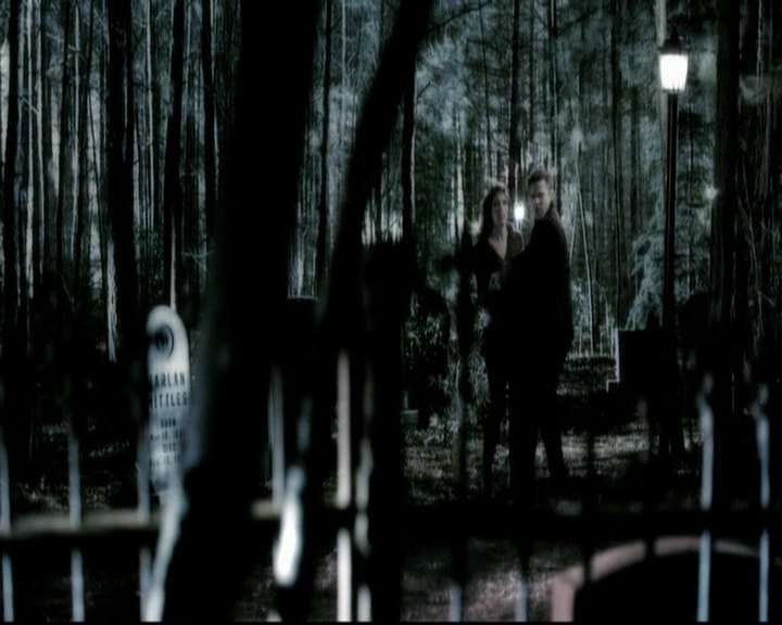 VampireDiariesWorld-dot-org_5x18ResidentEvil1449.jpg