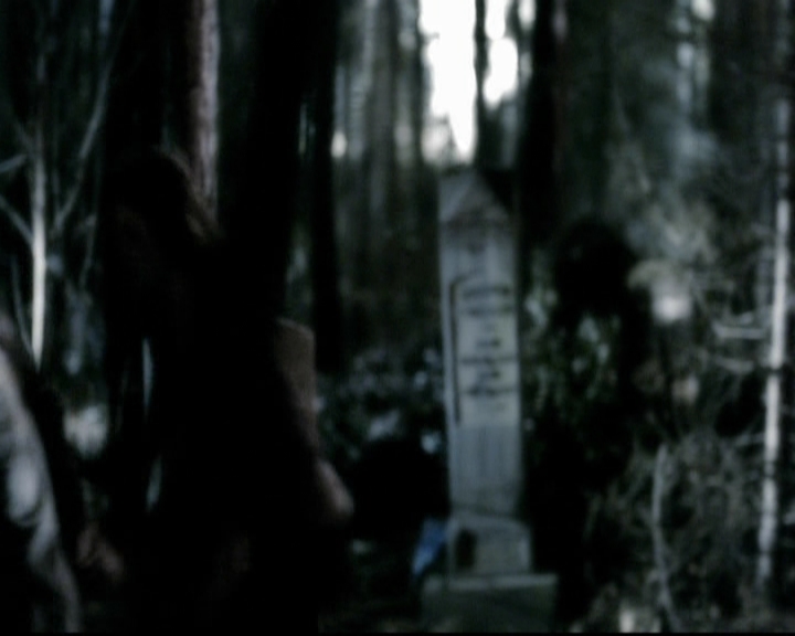 VampireDiariesWorld-dot-org_5x18ResidentEvil1454.jpg