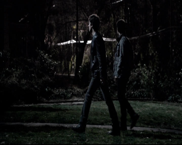 VampireDiariesWorld-dot-org_5x18ResidentEvil1502.jpg