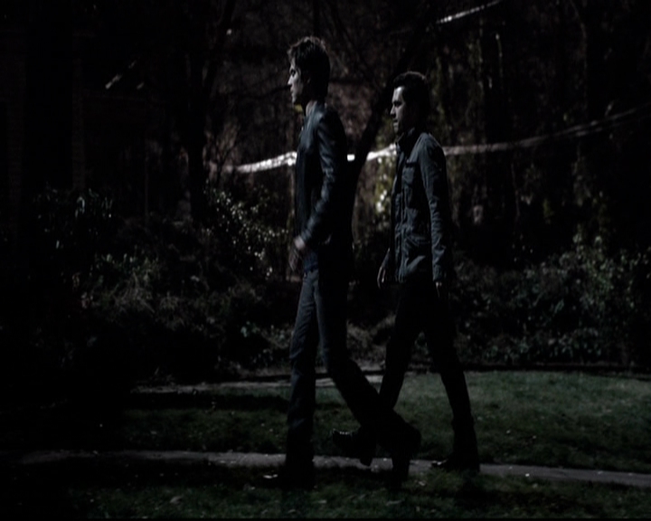 VampireDiariesWorld-dot-org_5x18ResidentEvil1503.jpg