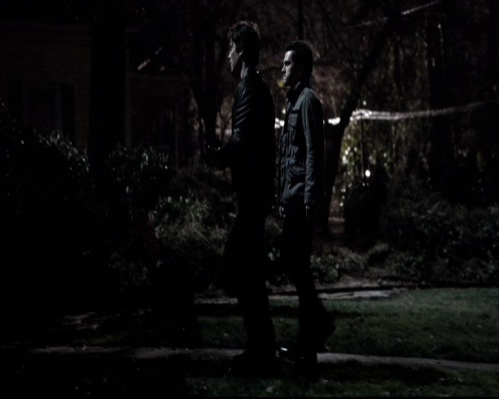 VampireDiariesWorld-dot-org_5x18ResidentEvil1504.jpg