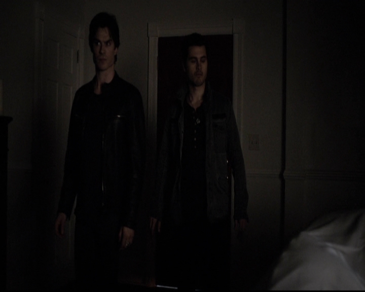 VampireDiariesWorld-dot-org_5x18ResidentEvil1524.jpg