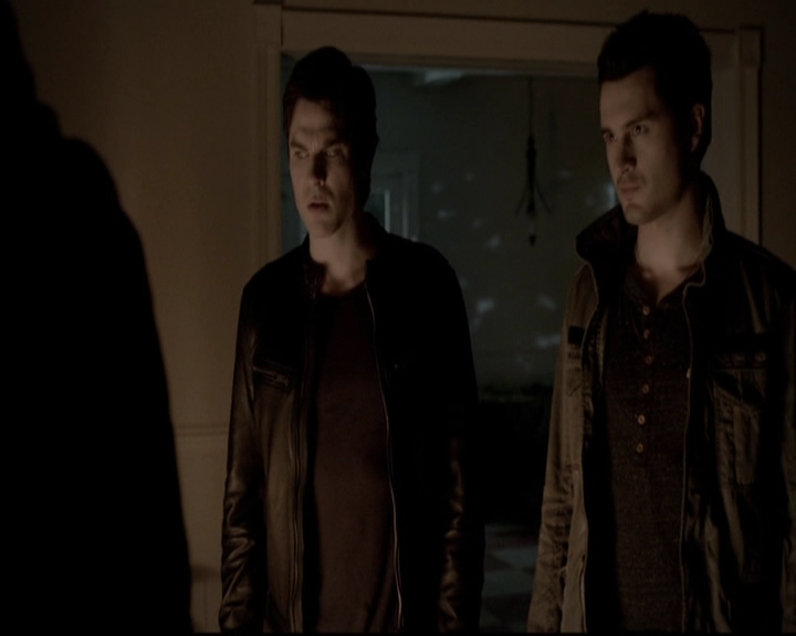 VampireDiariesWorld-dot-org_5x18ResidentEvil1588.jpg